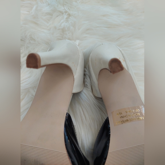 Black and white shoes with 2 clutches - Picture 10 of 13